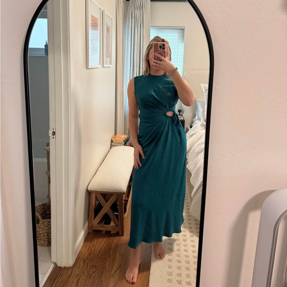 House of Harlow - Key Hole Dress